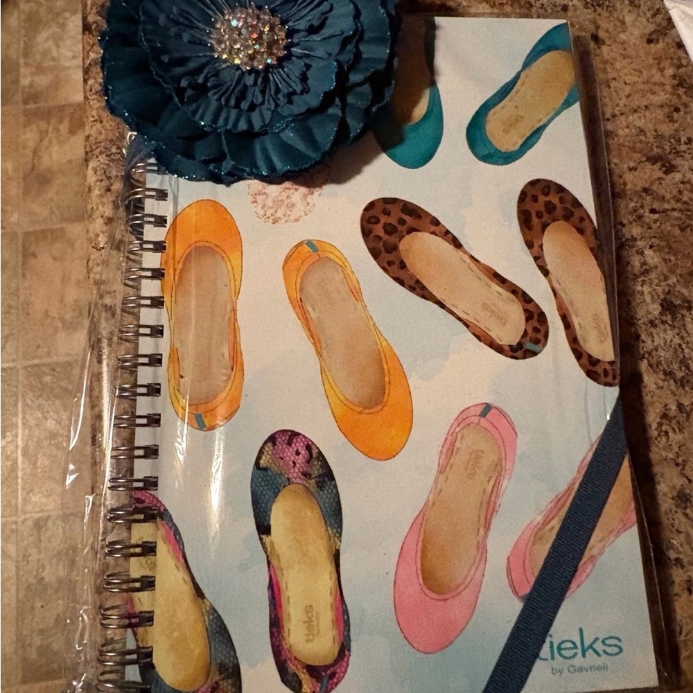 Tieks by Gavrieli Ballet Flats Notebook
